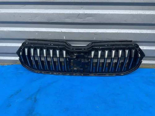 3P0853653A Skoda Superb B9 Front bumper upper radiator grill
