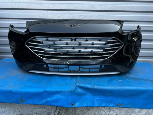 C09086487 Ford Kuga III Front bumper