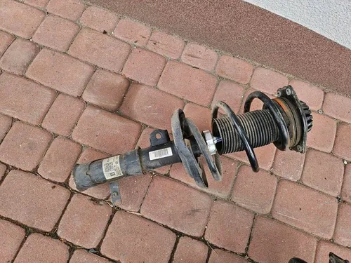 84301376 Opel Insignia B Front shock absorber/damper