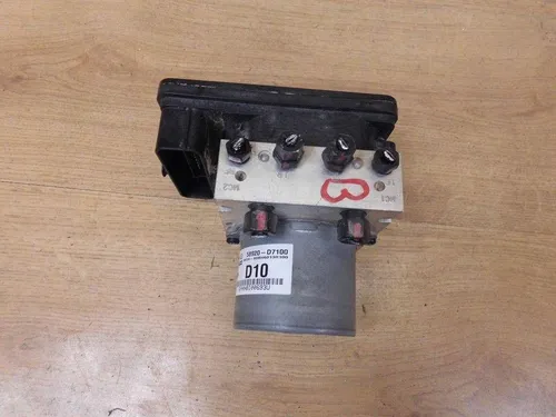 58920D7100 Hyundai Tucson TL ABS Pump
