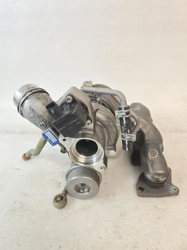 314598415 Volvo XC40 Turbo