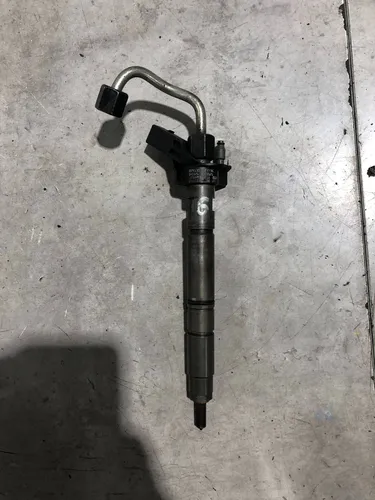 059130277DG Audi Q7 4M Fuel injector