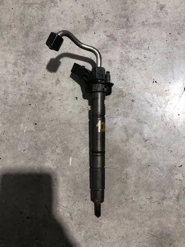 059130277DG Audi Q7 4M Fuel injector