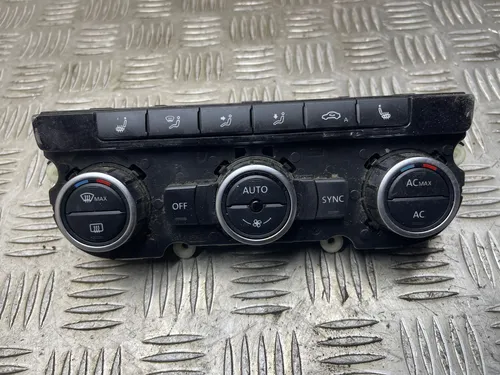 5HB01125717 Volkswagen PASSAT CC Climate control unit