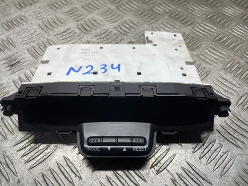 8329060251 Toyota Land Cruiser (J120) Screen/display/small screen