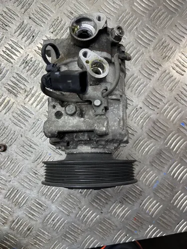 8T0260805Q Audi Q5 SQ5 Air conditioning (A/C) compressor (pump)