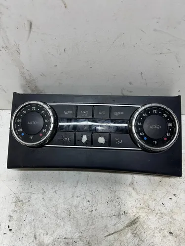 A2049004003 Mercedes-Benz C W204 Speedometer (instrument cluster)