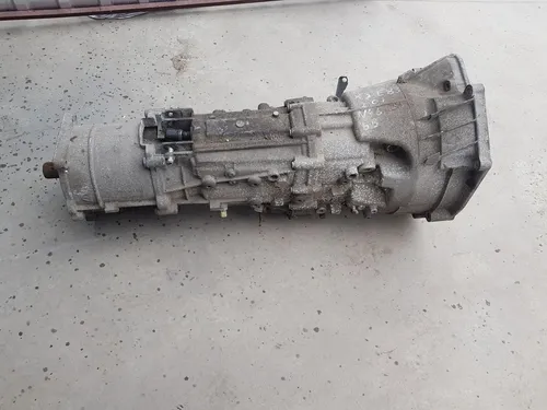 1069401065 BMW X3 E83 Manual 5 speed gearbox