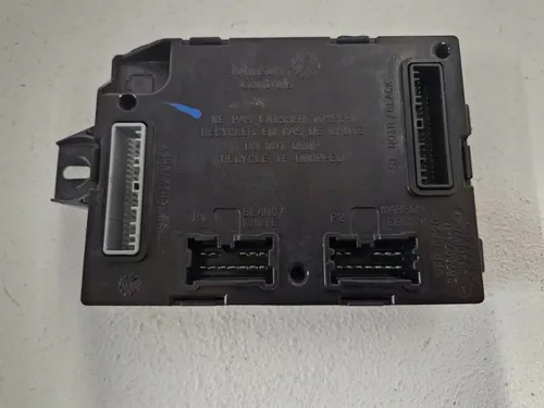 284B14712RT4L5VS Renault Trafic III (X82) Comfort/convenience module