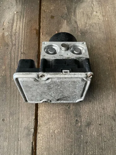 6851086 BMW X3 F25 ABS Pump