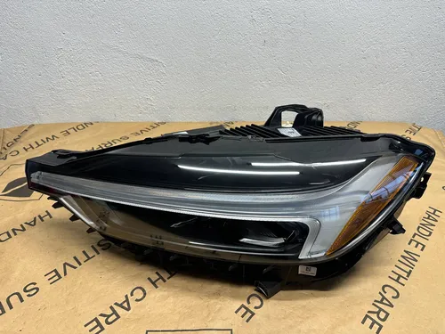 32396577 Volvo XC60 Headlight/headlamp