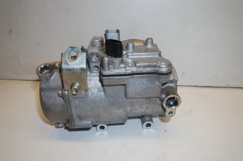 0422000464 Lexus RX 450H Air conditioning (A/C) compressor (pump)