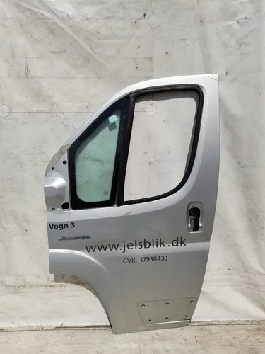 9002X8 Citroen Jumper Front door