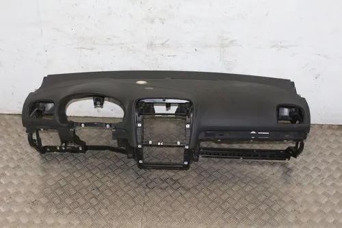 1K1857003 Volkswagen Golf VI Dashboard