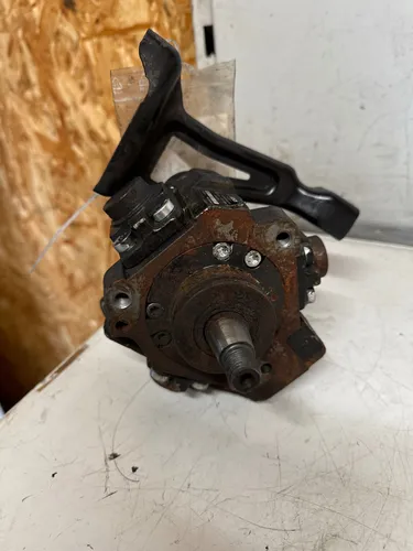 0445010171 Audi A8 S8 D3 4E Fuel injection high pressure pump