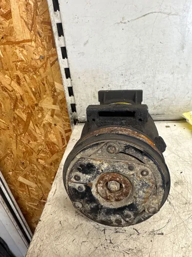 SAEJ639 Audi A6 S6 C5 4B Air conditioning (A/C) compressor (pump)
