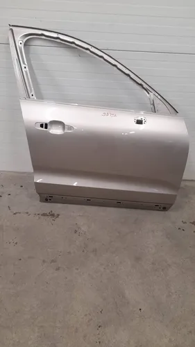 32345931 Volvo XC60 Front door