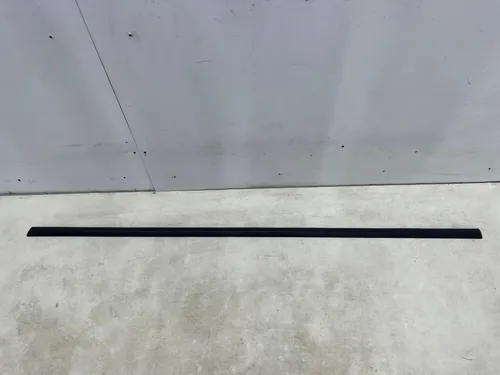 1t0854931b Volkswagen Golf V Sill