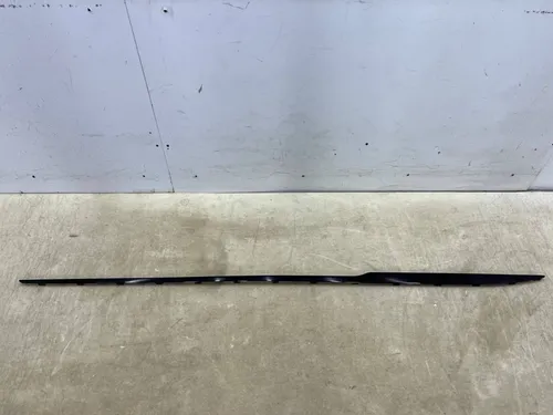 976853058 Porsche Panamera (976) Sill