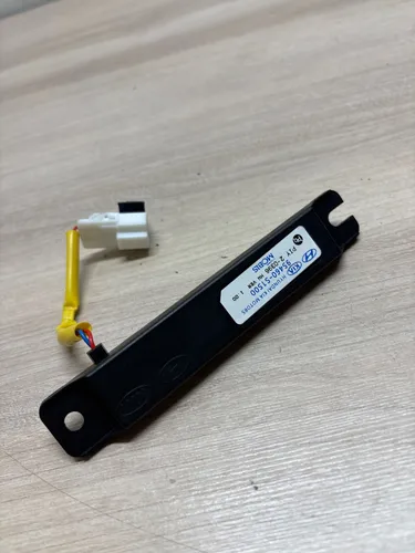 95460s1500 Hyundai Santa Fe Keyless system antenna