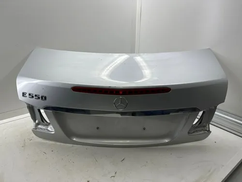 1030320422B Mercedes-Benz E W211 Tailgate/trunk/boot lid