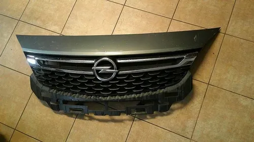 13499384 Opel Astra K Front grill