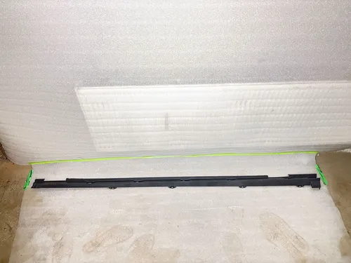 83A853890 Audi Q3 F3 Sill