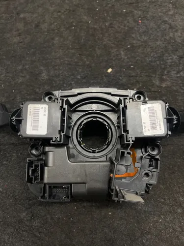6989557 BMW 1 E81 E87 Wiper turn signal indicator stalk/switch