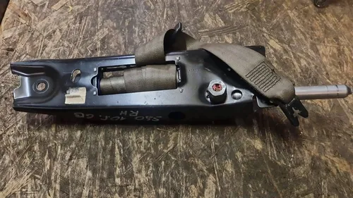 39811483 Volvo S80 Front seatbelt