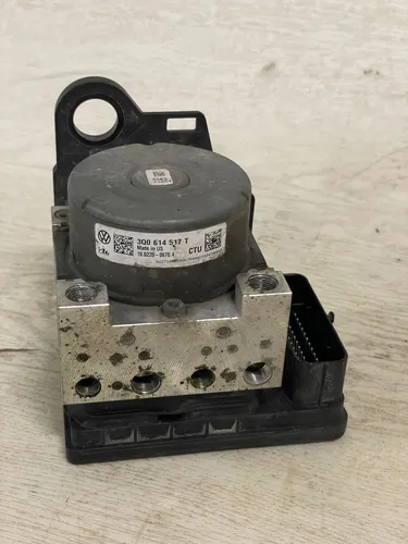 3Q0614517T Skoda Octavia Mk3 (5E) ABS Pump