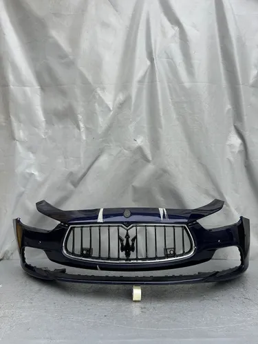 670010937 Maserati Ghibli Front bumper