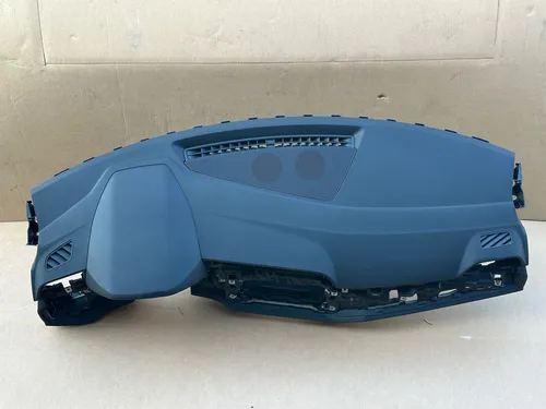 83B857033 Audi Q3 F3 Dashboard