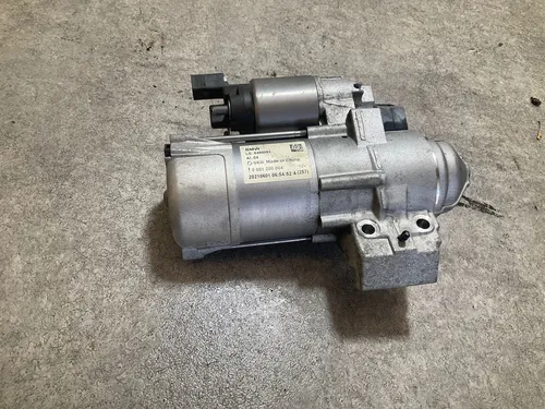 8490093 BMW X5 G05 Starter motor
