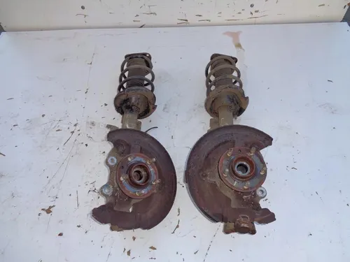 MCPERSON Volvo V40 Front wheel hub spindle knuckle