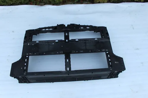 0000000000 Ford Focus Radiator support slam panel