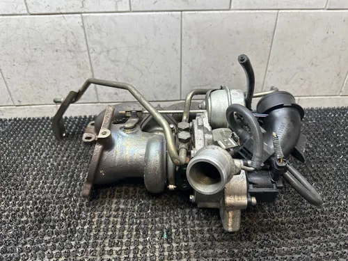 CJ5G6K682DA Volvo V40 Turbo