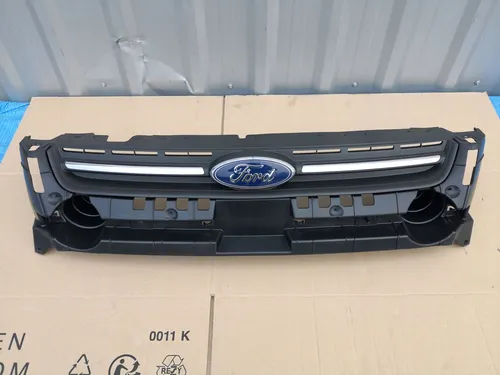 CV448200BFW Ford Kuga II Front grill