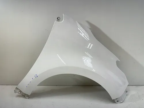 14741414s Toyota Yaris Fender