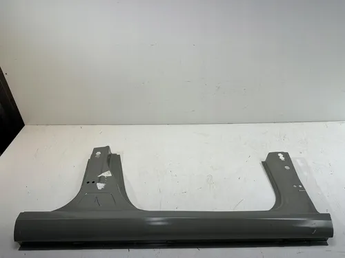 12547847 Skoda Octavia Mk3 (5E) Sill