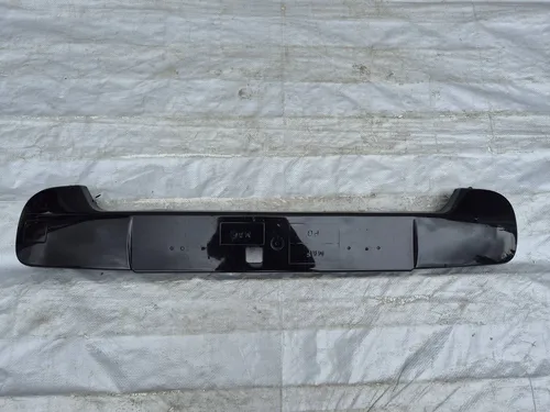 T7MV028219 Peugeot 308 Front grill