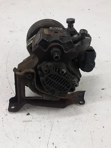 059130755E Audi A8 S8 D3 4E Fuel injection high pressure pump