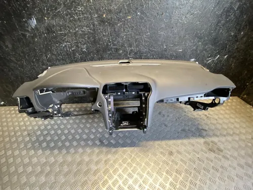 DS73F045P81 Ford Mondeo MK V Dashboard