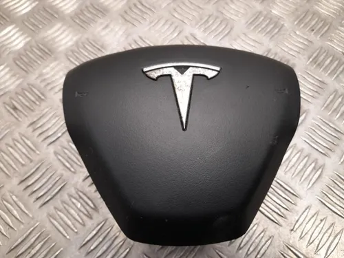 109683500K Tesla Model 3 Steering wheel airbag