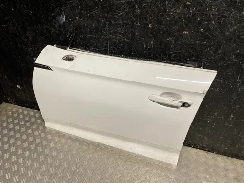 Audi A5 8T 8F Front door