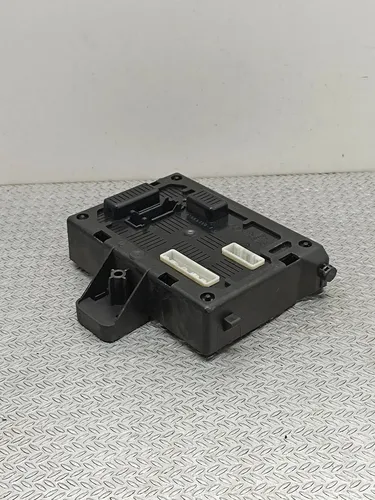 8200652289 Renault Clio III Comfort/convenience module