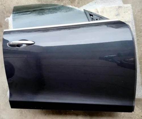 673007995 Maserati Ghibli Front door