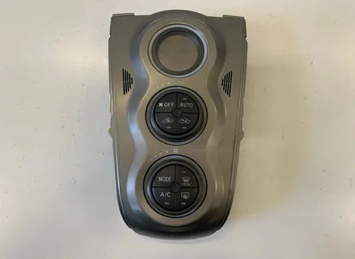 758909 Toyota Yaris Climate control unit