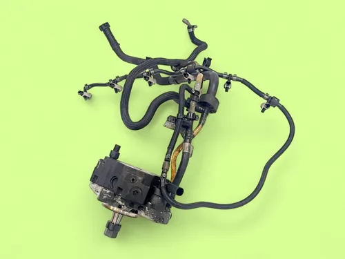 8511824 BMW X3 E83 Fuel injection high pressure pump