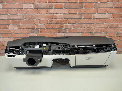 9633910 BMW 3 G20 G21 Dashboard