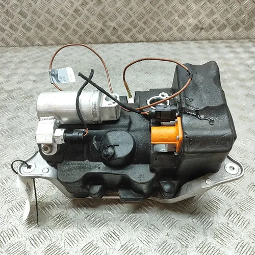 95C816797C Porsche Macan (95B) Air conditioning (A/C) compressor (pump)